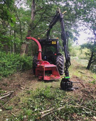 TP 270K Crane Feed PTO Wood Chipper