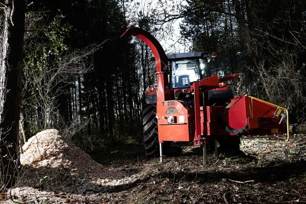TP 230 PTO Wood Chipper TP 230 PTO Wood Chipper
