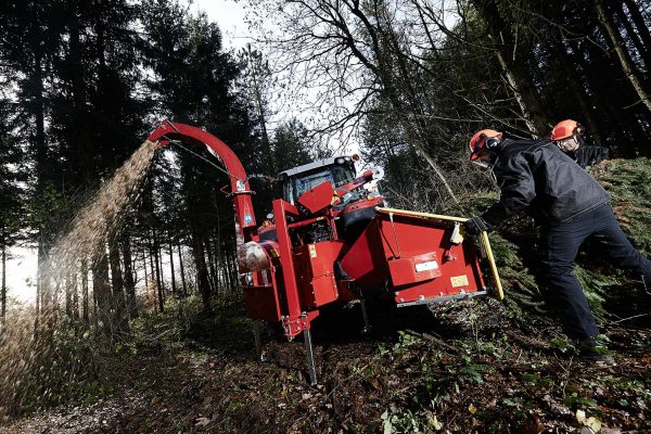 TP 230 PTO Wood Chipper TP 230 PTO Wood Chipper