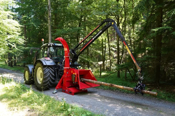 TP 250K Crane Feed PTO Wood Chipper