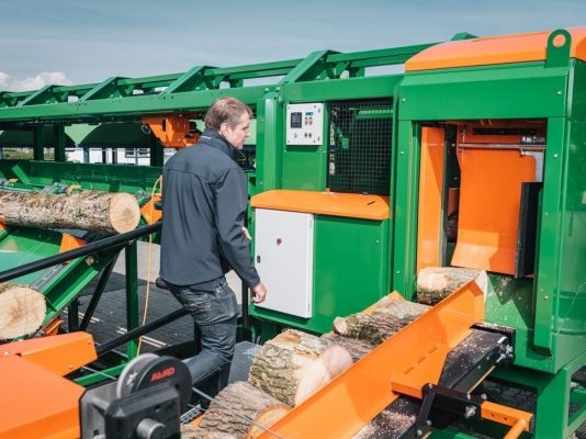 Posch K-710 a-Vario Automatic Firewood Processor