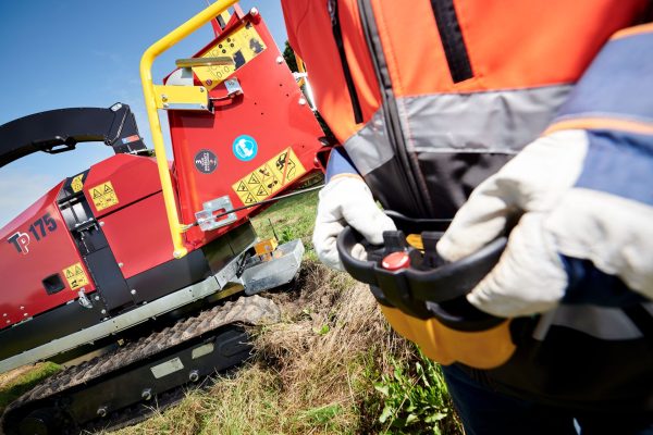 TP 176 Remote Tracked Wood Chipper