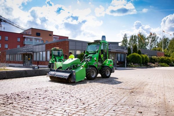 Avant 640i Multi-Functional Loader