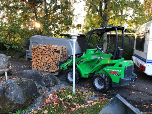 Avant 523 Multi-Functional Loader