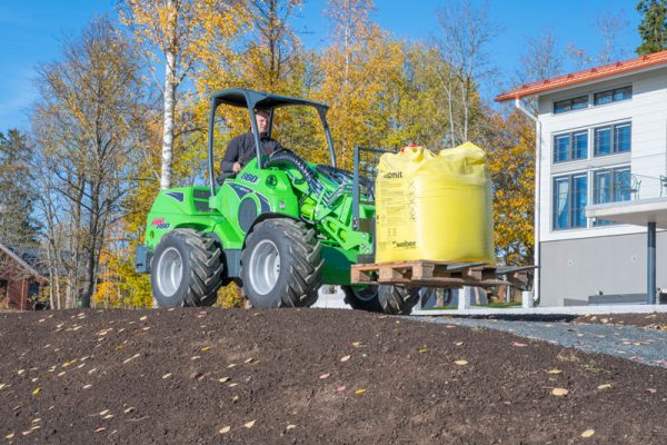 Avant 860i Multi-Functional Loader Avant 860i Multi-Functional Loader