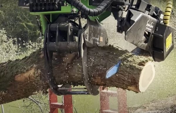 SafeCut Firewood Ringer Multi-Axis Moving Grapple Saw